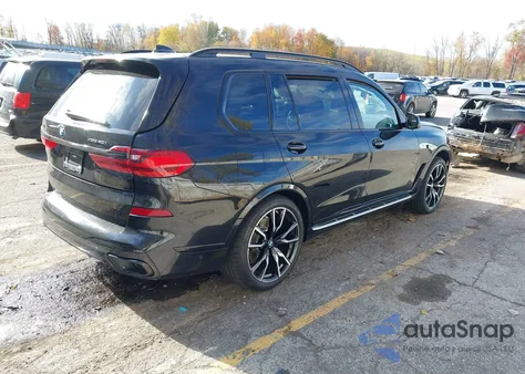 2022 BMW X7 xDrive40I z USA, uszkodzony, nr VIN 5UXCW2C09N9M89860